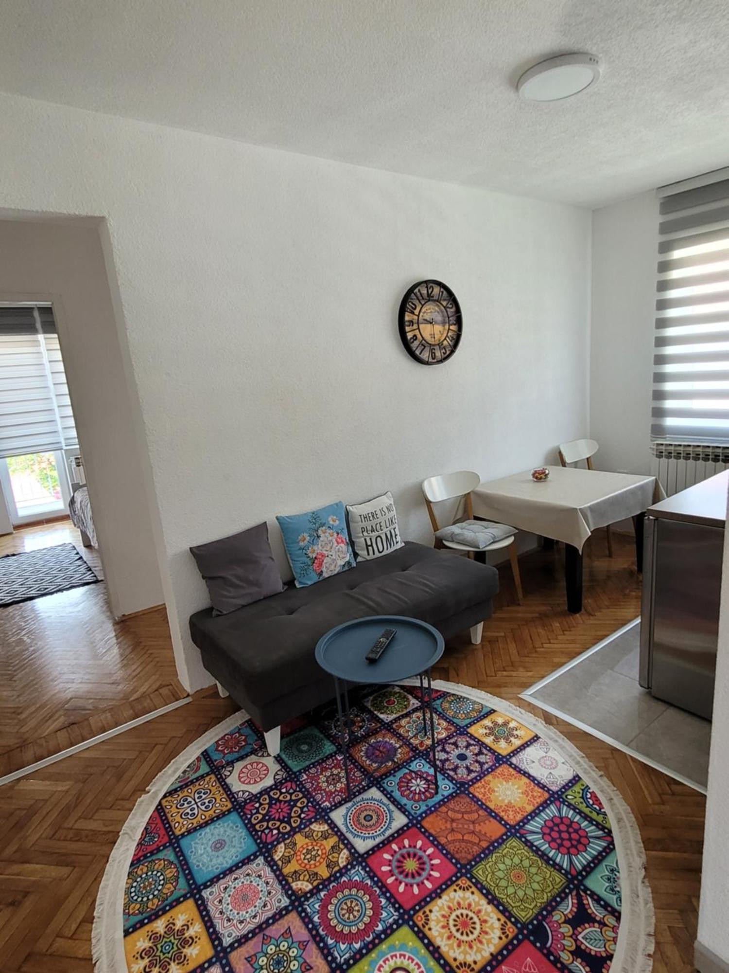 Apartmani Elegance Tuzla Exterior photo