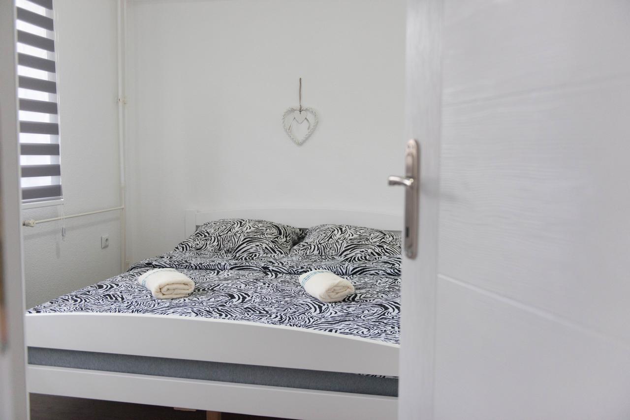 Apartmani Elegance Tuzla Exterior photo